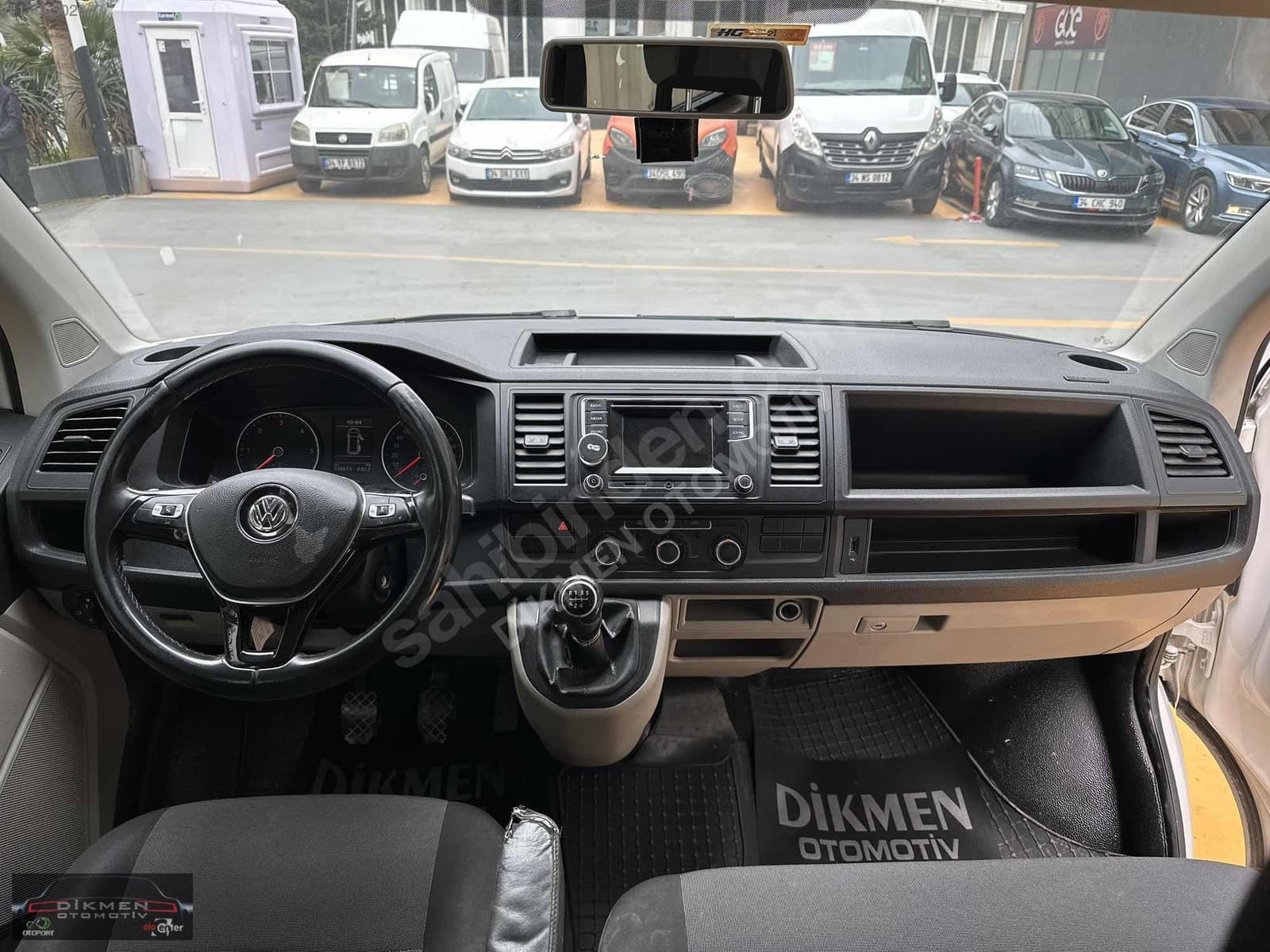 Volkswagen Transporter - 9