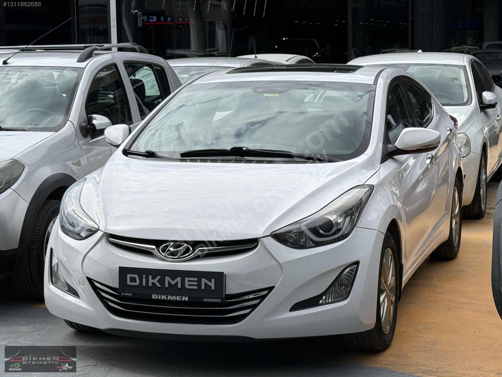 Hyundai Elantra - 3