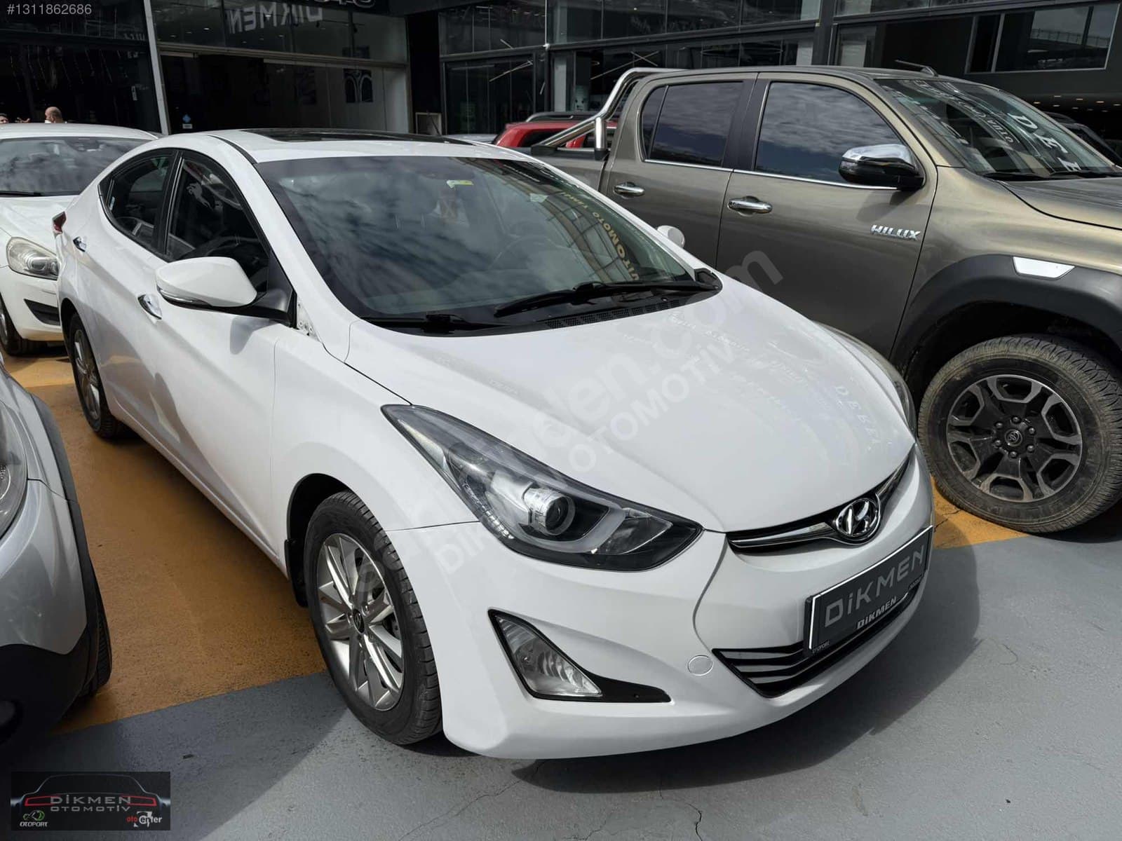 Hyundai Elantra - 5