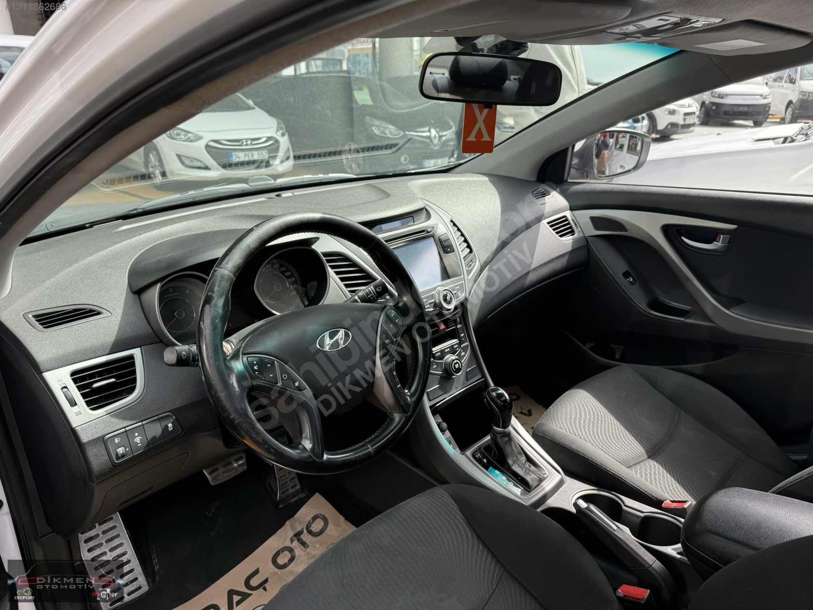 Hyundai Elantra - 9
