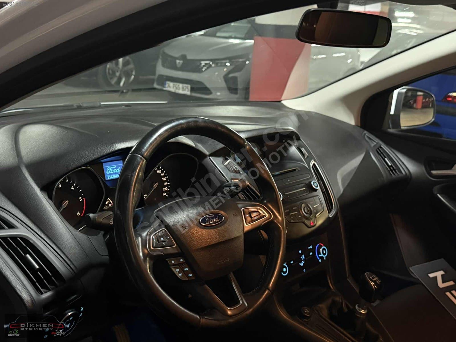 Ford Focus - 7