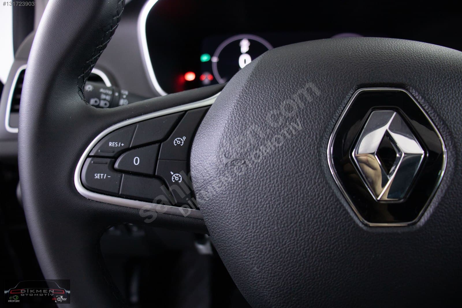 Renault Megane - 30