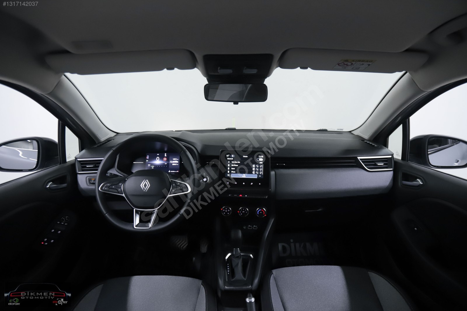 Renault Clio - 11