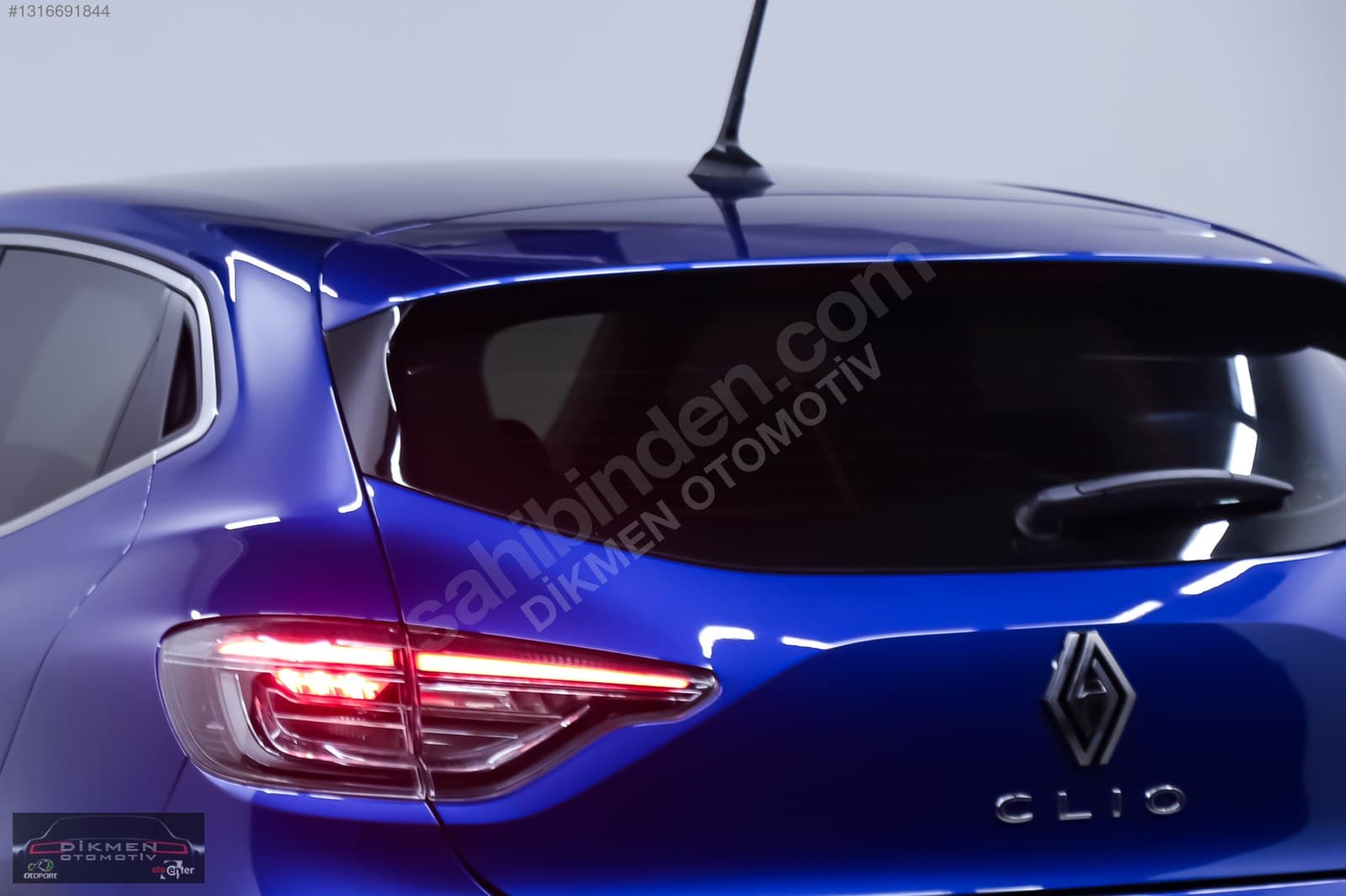 Renault Clio - 10