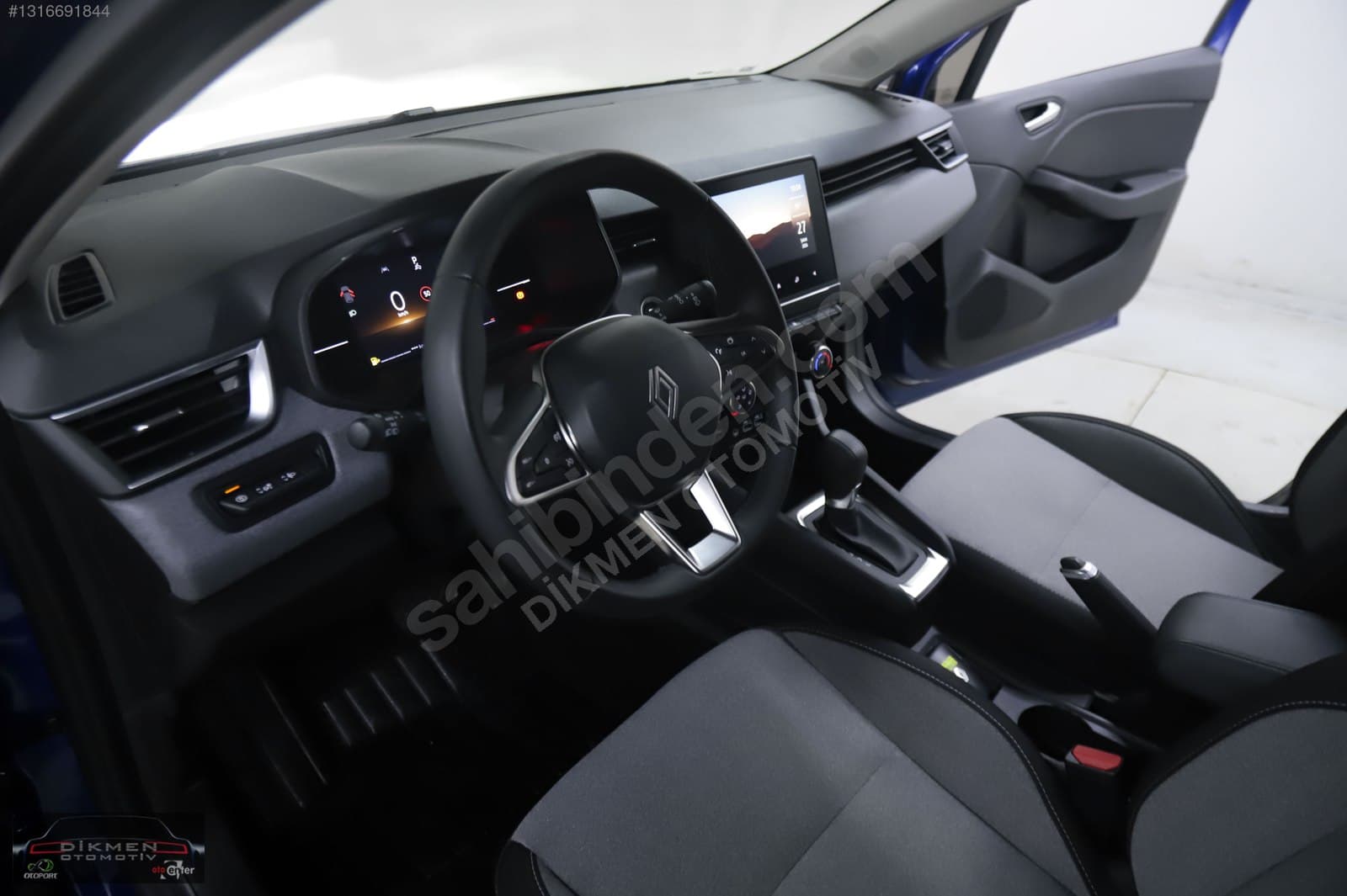 Renault Clio - 22