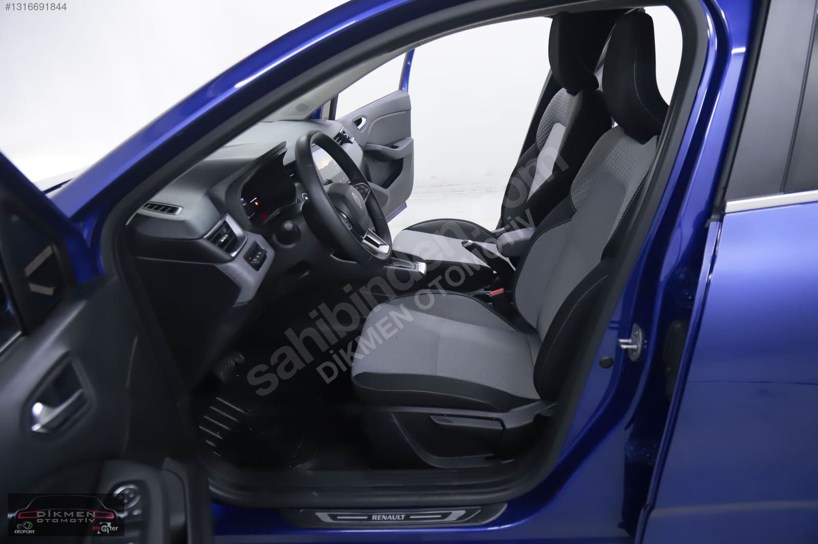 Renault Clio - 23