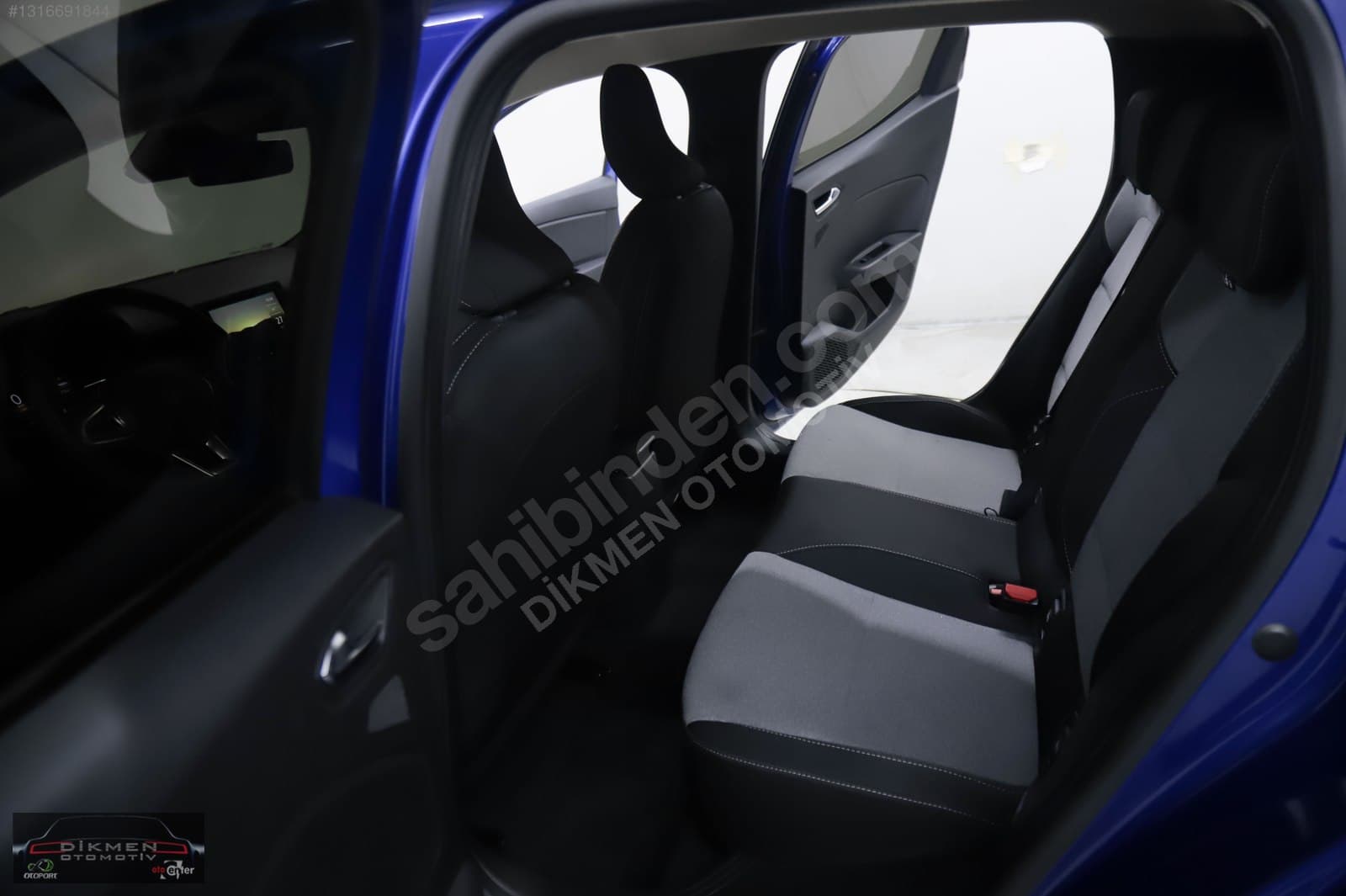 Renault Clio - 24