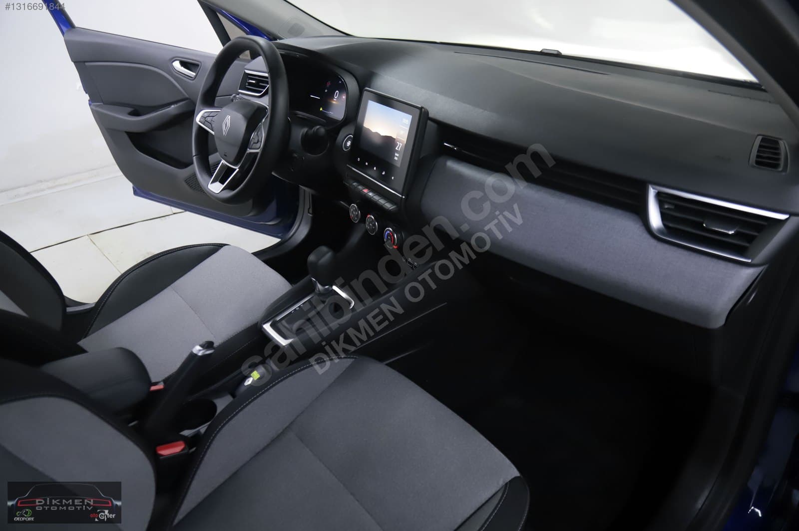 Renault Clio - 25