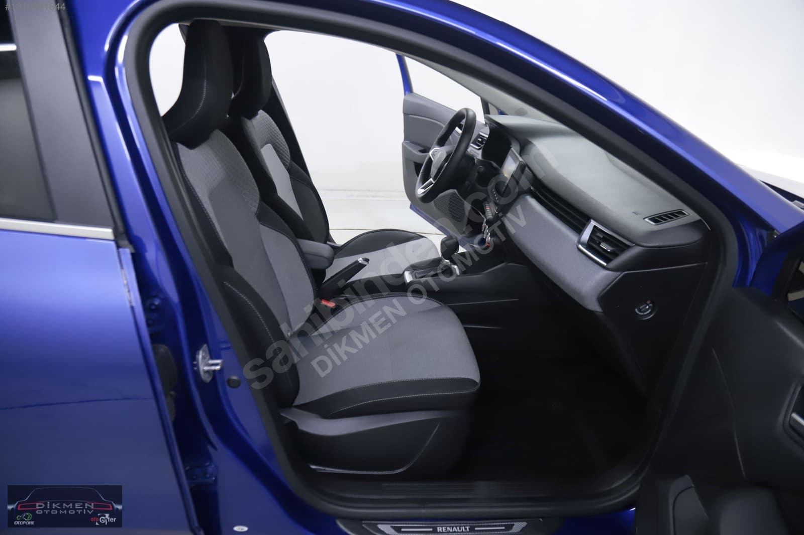 Renault Clio - 26