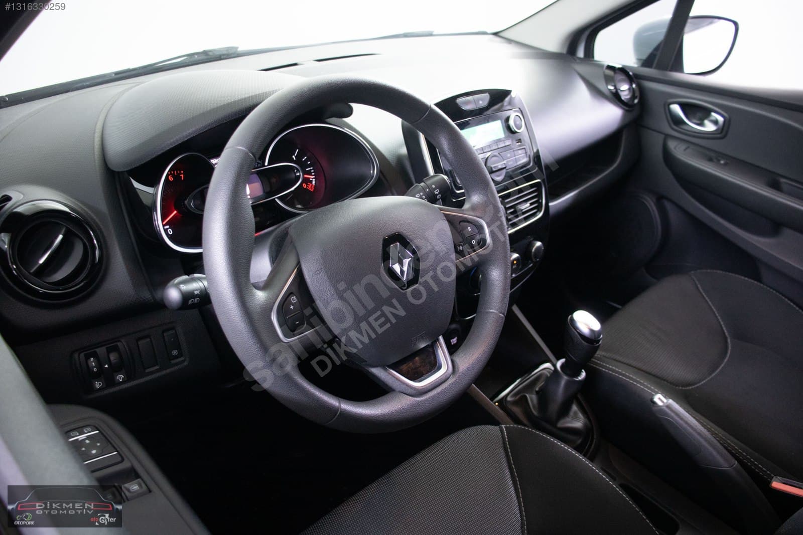 Renault Clio - 21