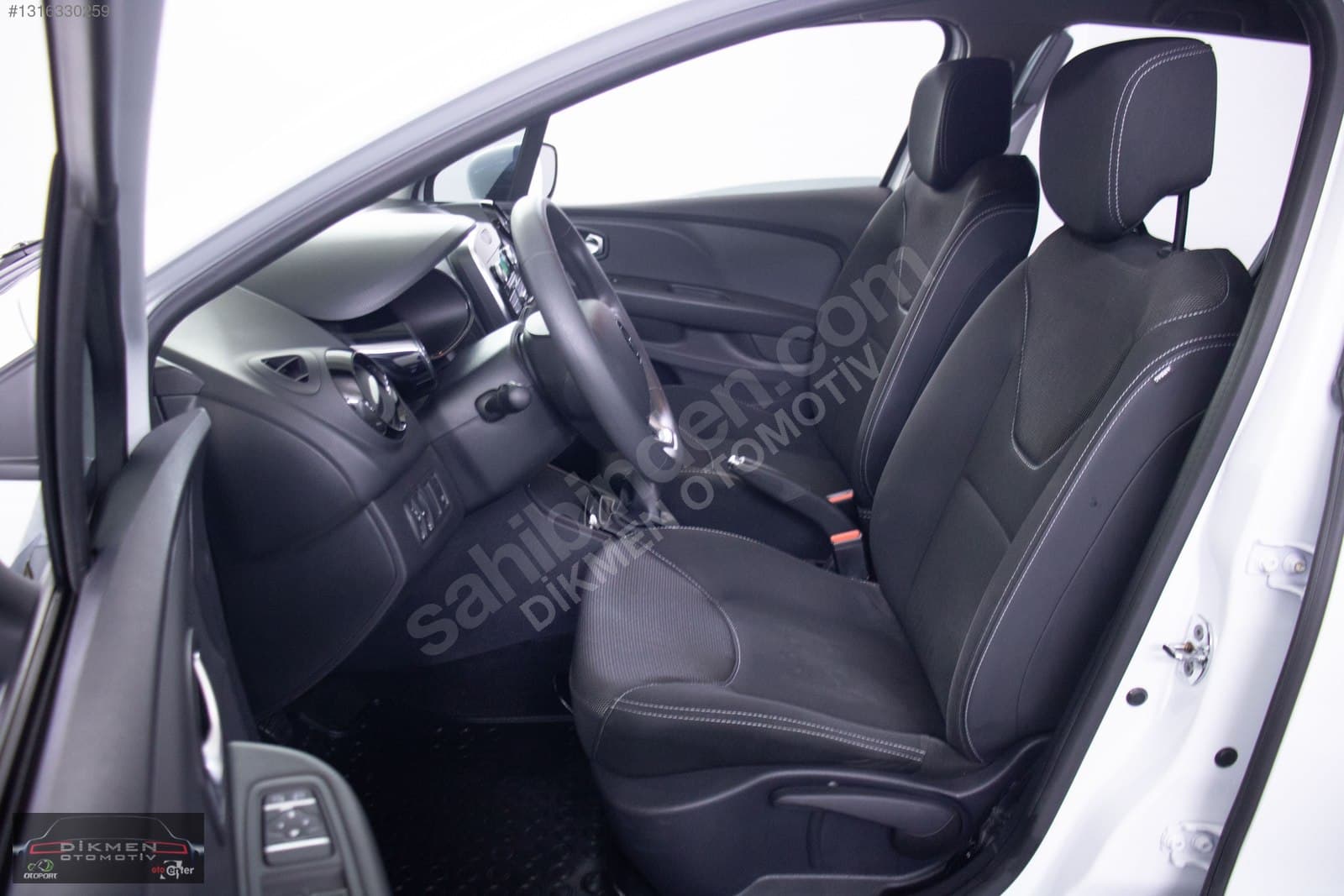 Renault Clio - 22