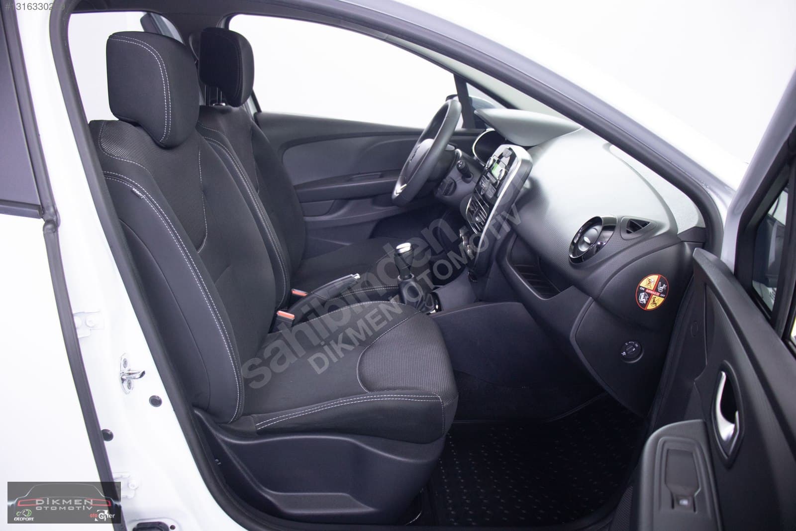 Renault Clio - 25