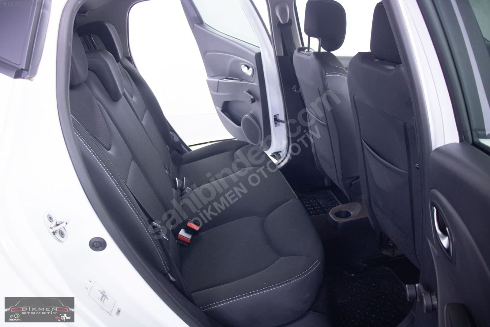 Renault Clio - 26