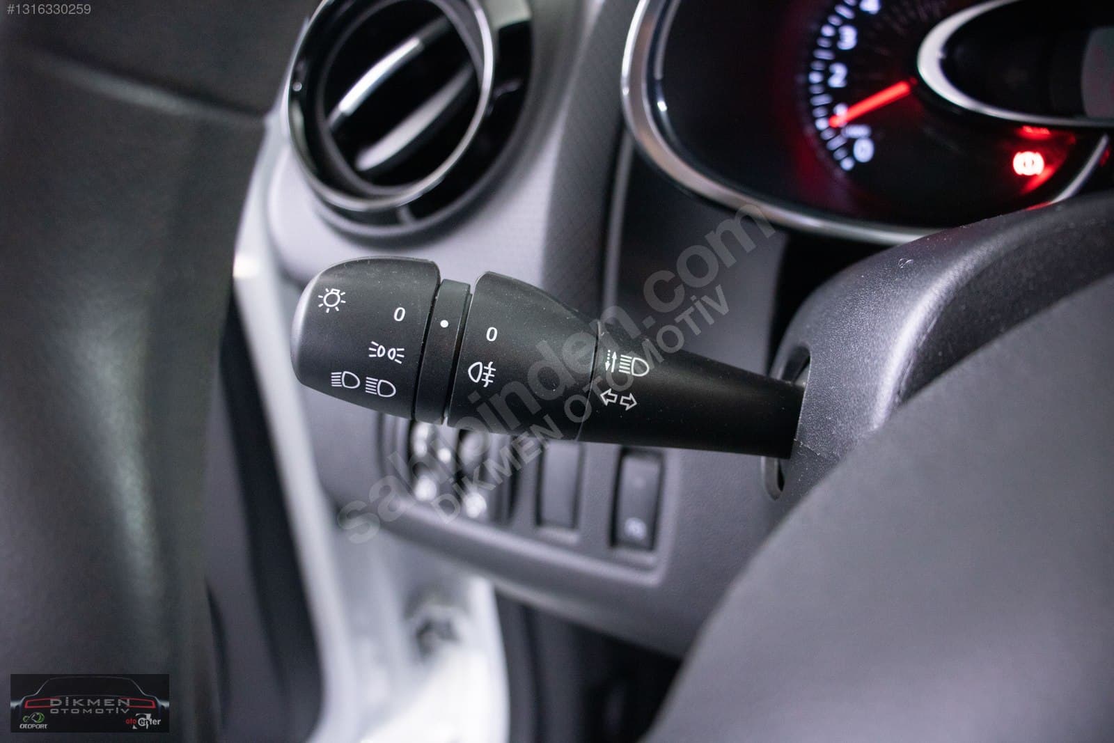 Renault Clio - 28