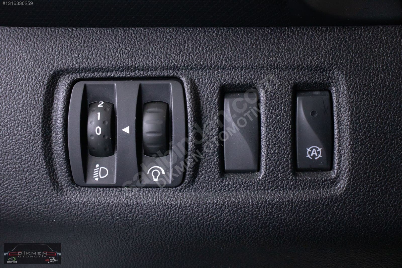 Renault Clio - 36